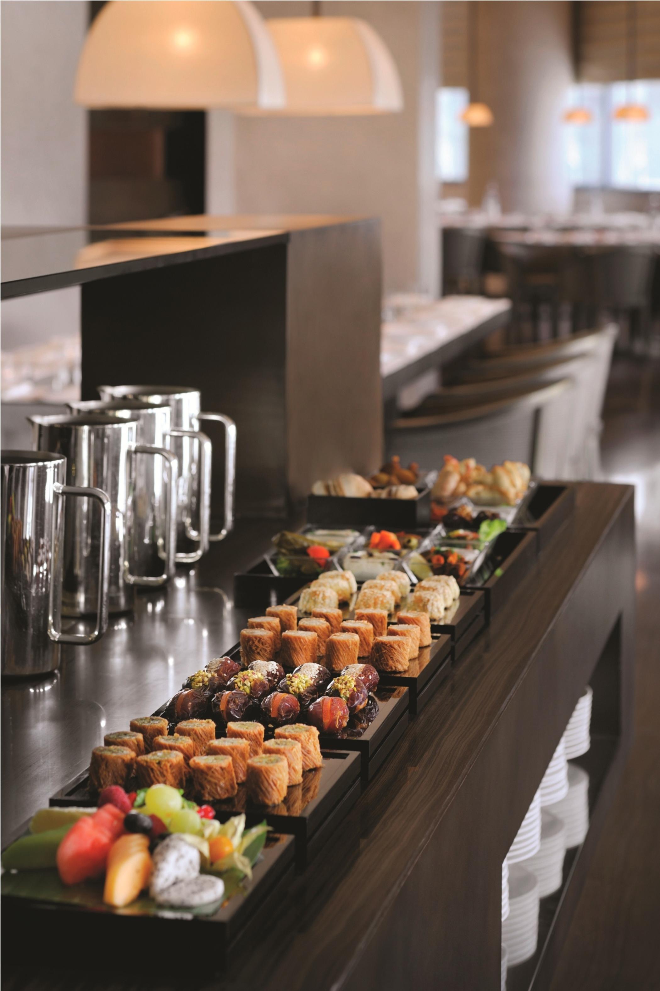 Armani Hotel Dubai Exterior photo A buffet