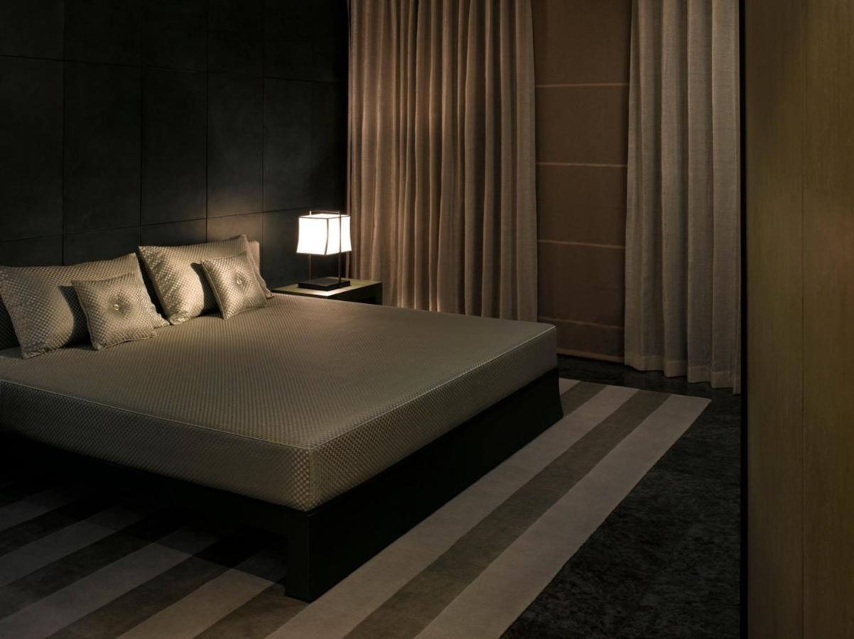 Armani Hotel Dubai Exterior photo A bedroom